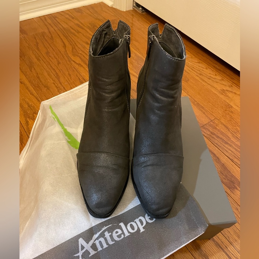 ANTELOPE shoes
